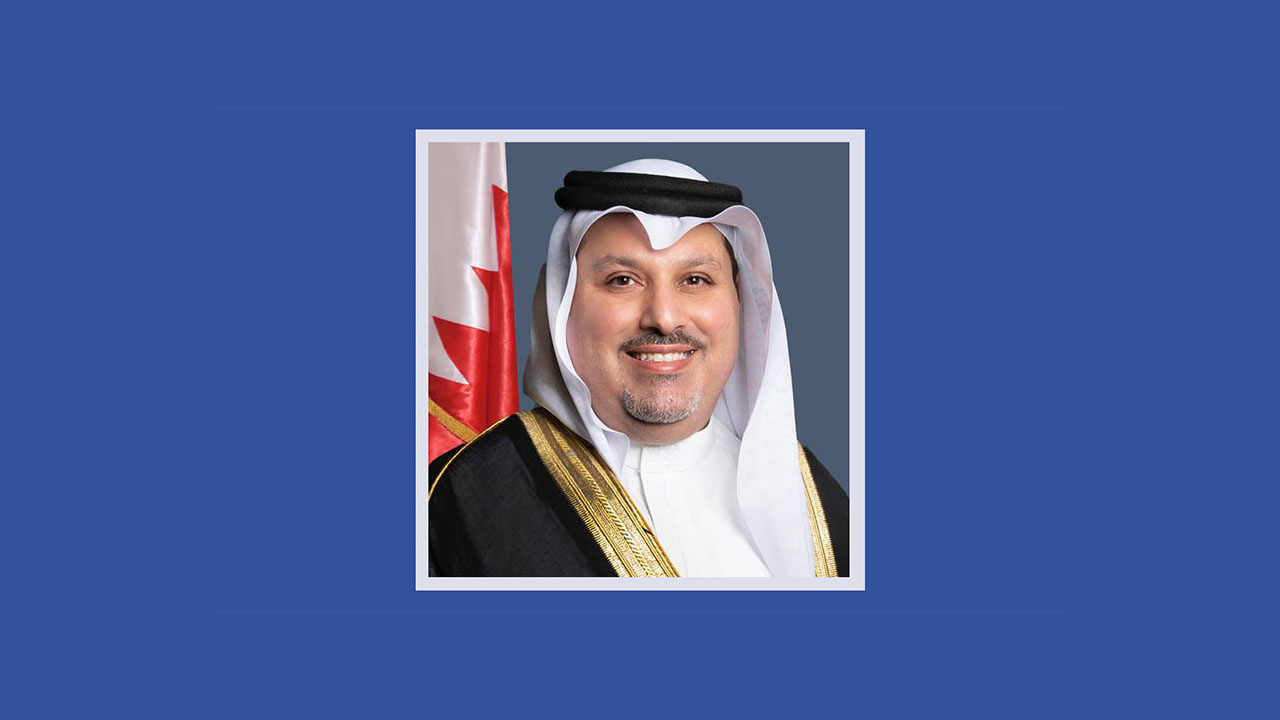 السفير البحريني يرزق بمولودة جديدة
