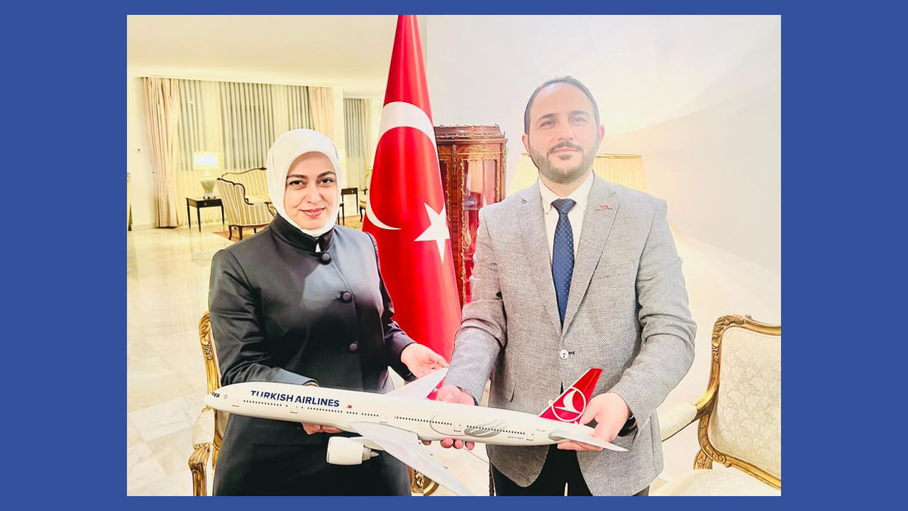 السفيرة التركية تستقبل نائب رئيس مبيعات الخطوط التركية لمنطقة الشرق الأوسط