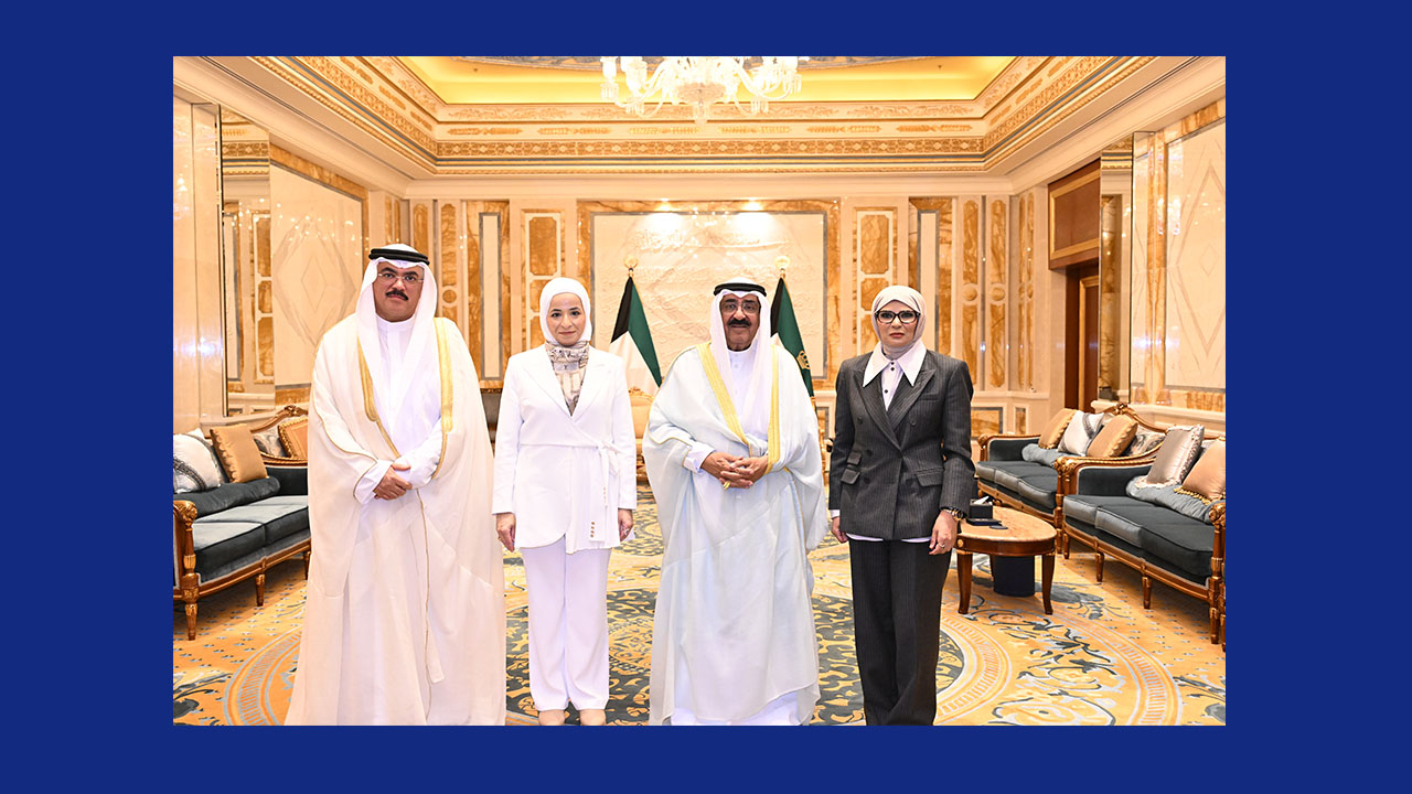 سمو الأمير يستقبل وزير التربية ومديري إدارتي العلاقات العامة ونظم المعلومات بالوزارة