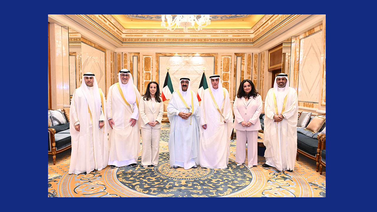 سمو الأمير يستقبل وزير التجارة ورئيس وأعضاء مجلس مفوضي هيئة أسواق المال