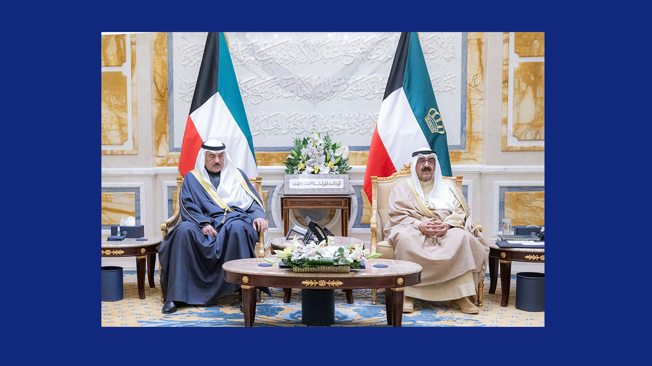 سمو الأمير يستقبل بحضور سمو ولي العهد سمو رئيس مجلس الوزراء حيث قدم ...